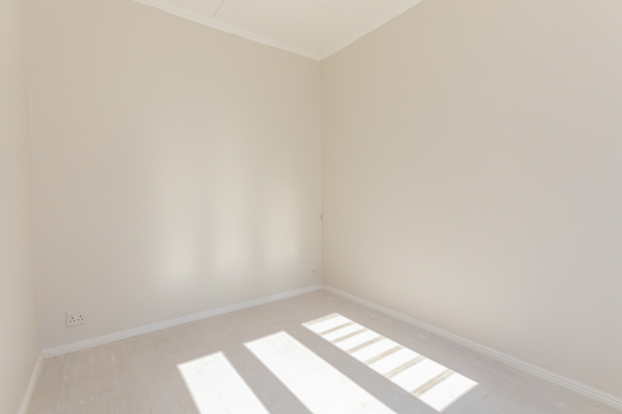 2 Bedroom Property for Sale in Claremont Western Cape